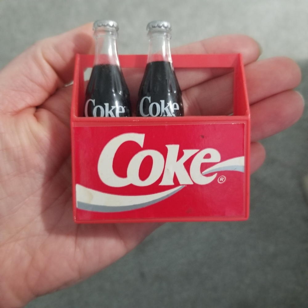 Set of Vintage Coca Cola Refrigerator Magnets - Picture 10 of 11